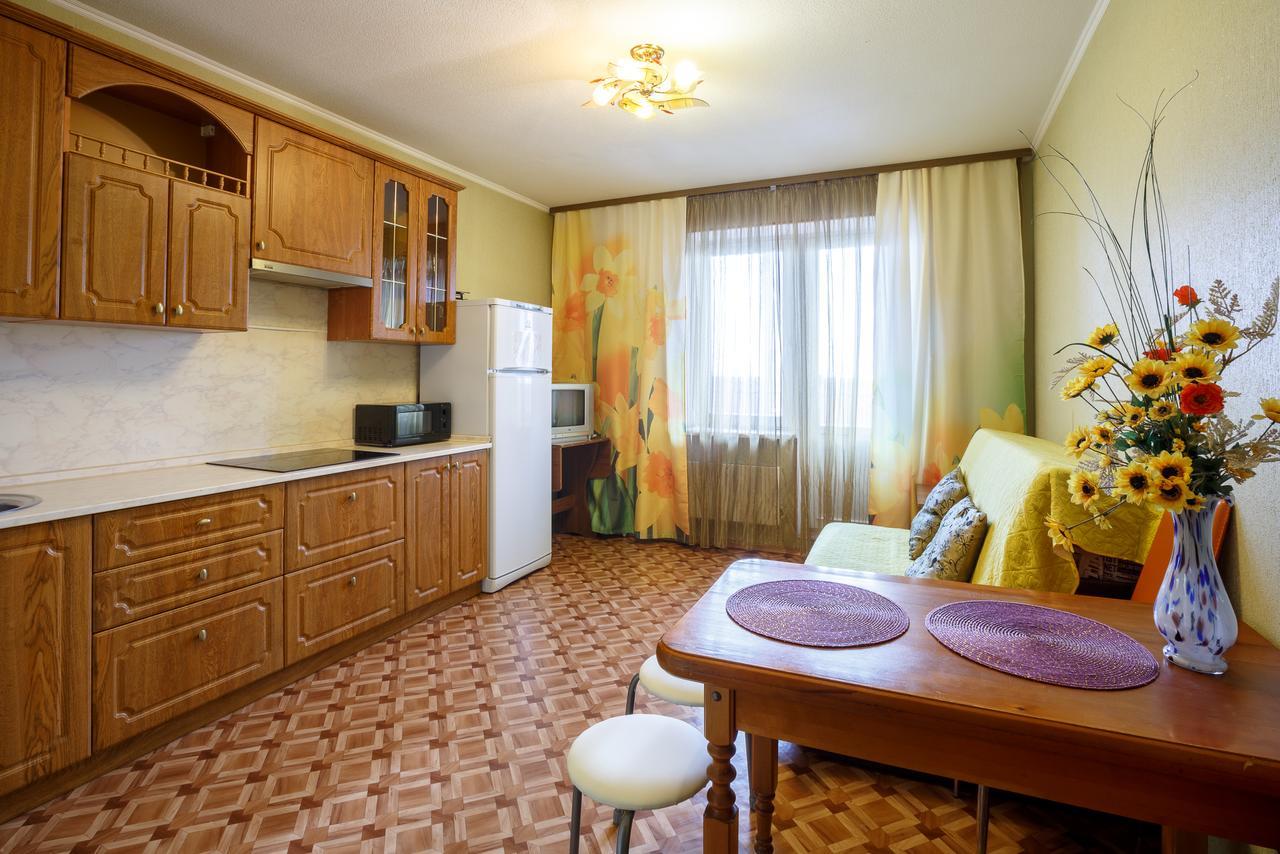 Комната город тула. Замочная 105д Тула. Тула замочная 105 е. Замочная 105 фото. Тула ул. замочная д. 107 индекс.